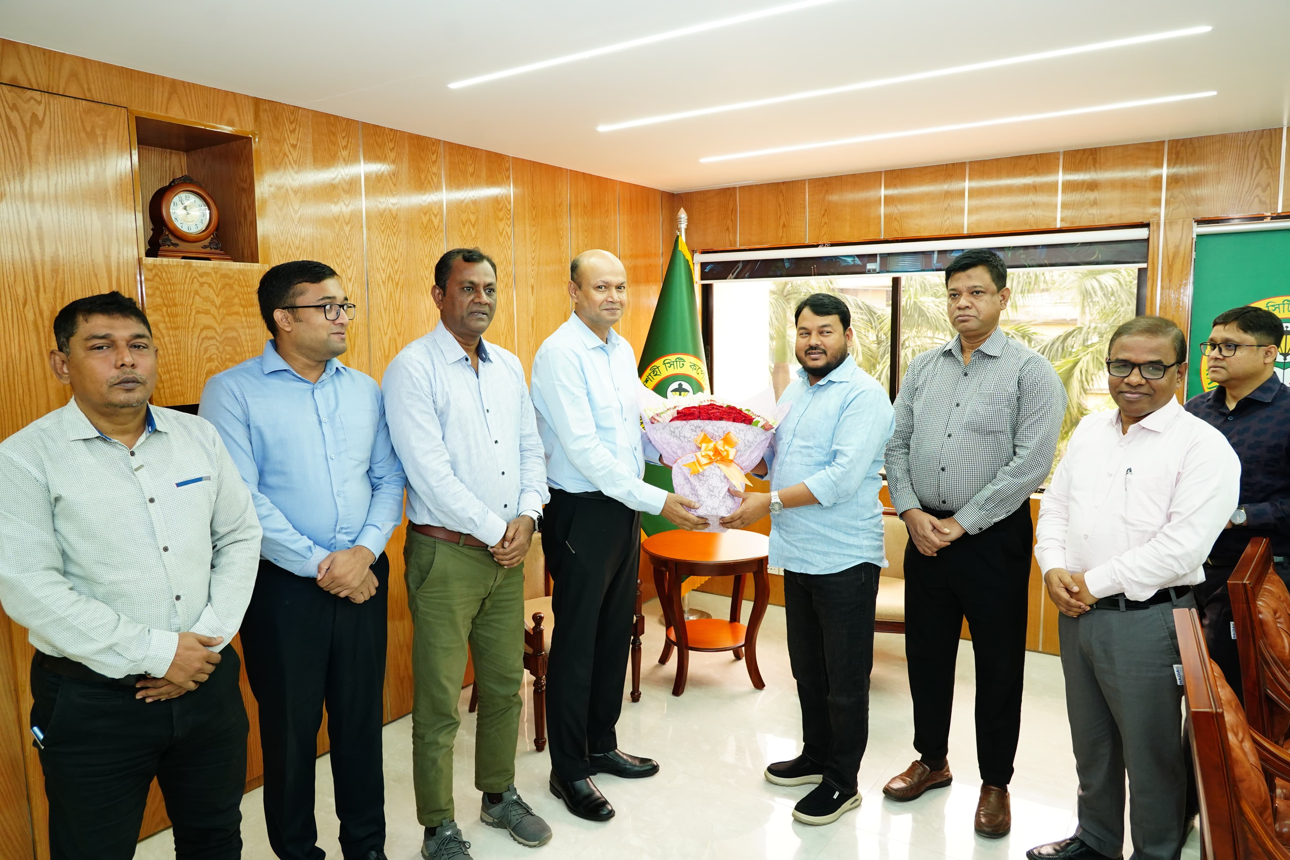 রাসিক প্রশাসকের সঙ্গে রাজশাহী ওয়াসার এমডির সৌজন্য সাক্ষাৎ, উন্নয়ন ও নাগরিক সেবা সংক্রান্ত বিষয়ে আলোচনা